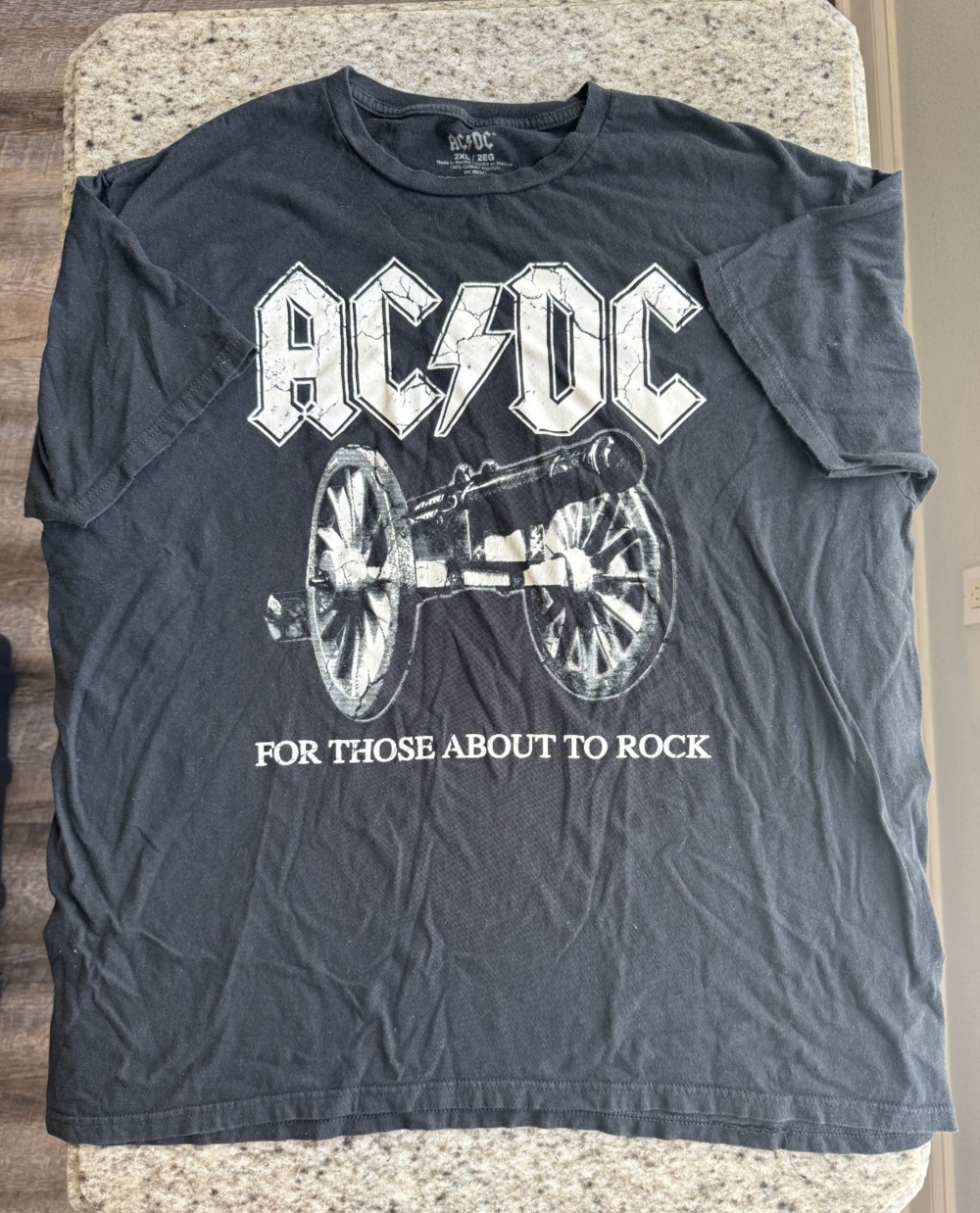 AC/DC For Those About to Rock T-Shirt Men's 2XL Black Distressed Band Tee
